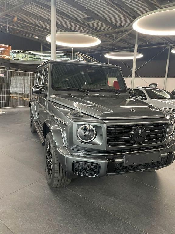 Silber Neu 2025 Mercedes G450 AMG line SUV | 179.999 € (Teuer) - Bild 1/4