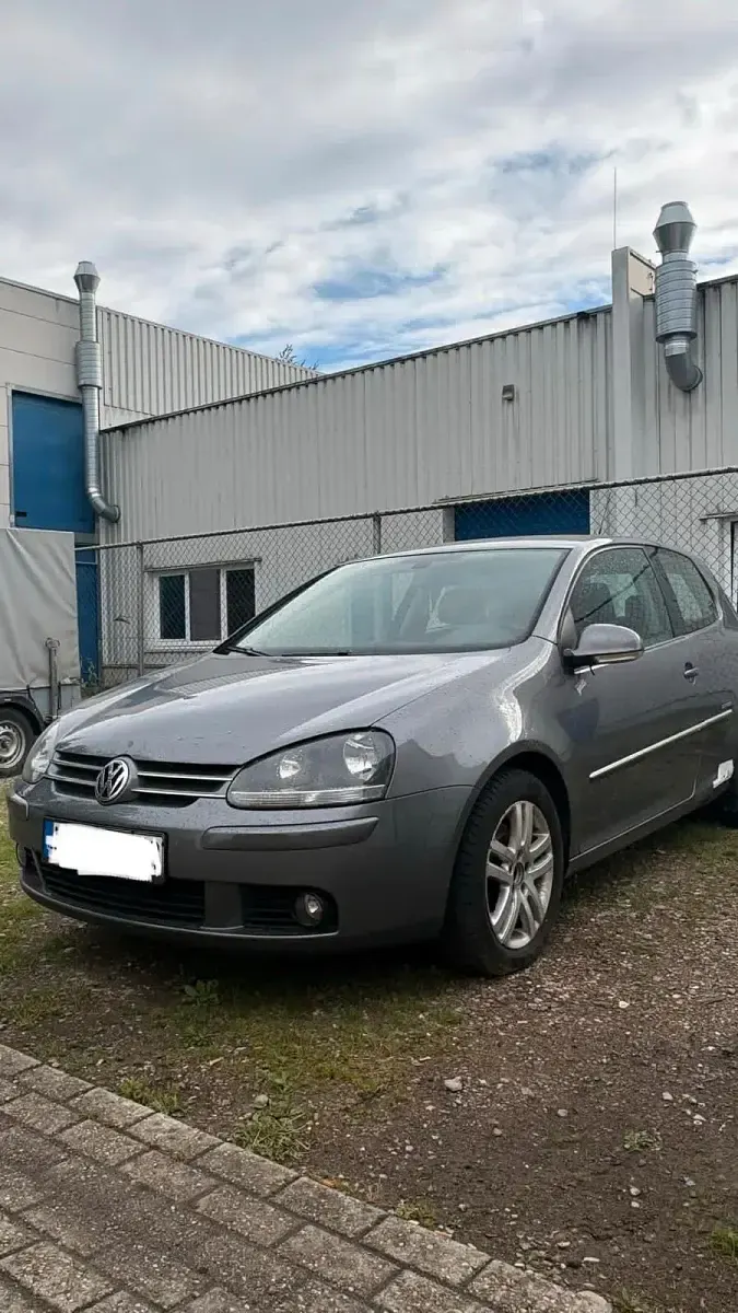 Gebraucht VW Golf V 75 PS (55 kW) 2008 Grau Kleinwagen