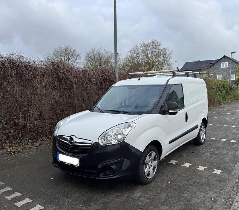 Gebraucht Opel Combo 90 PS (66 kW) 2016 Weiß Van / Kleinbus