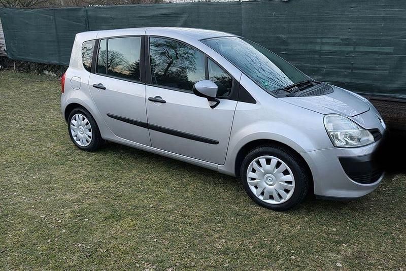Gebraucht Renault Grand Modus Dynamique 75 PS (55 kW) 2009 Silber Van / Kleinbus