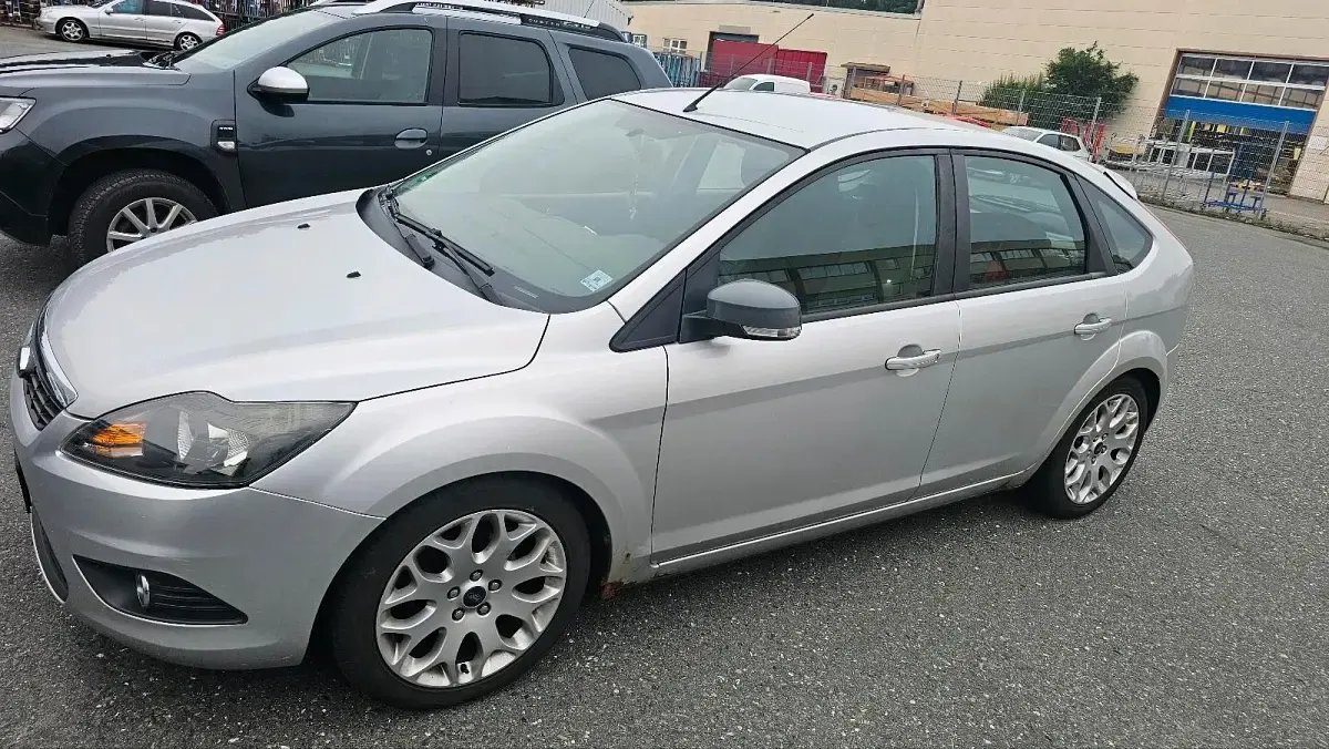 Gebraucht Ford Focus 2009 Grau Limousine