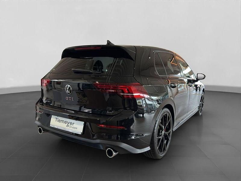 Neu VW Golf VIII GTI 265 PS (194 kW) 2026 Grenadillschwarz Limousine