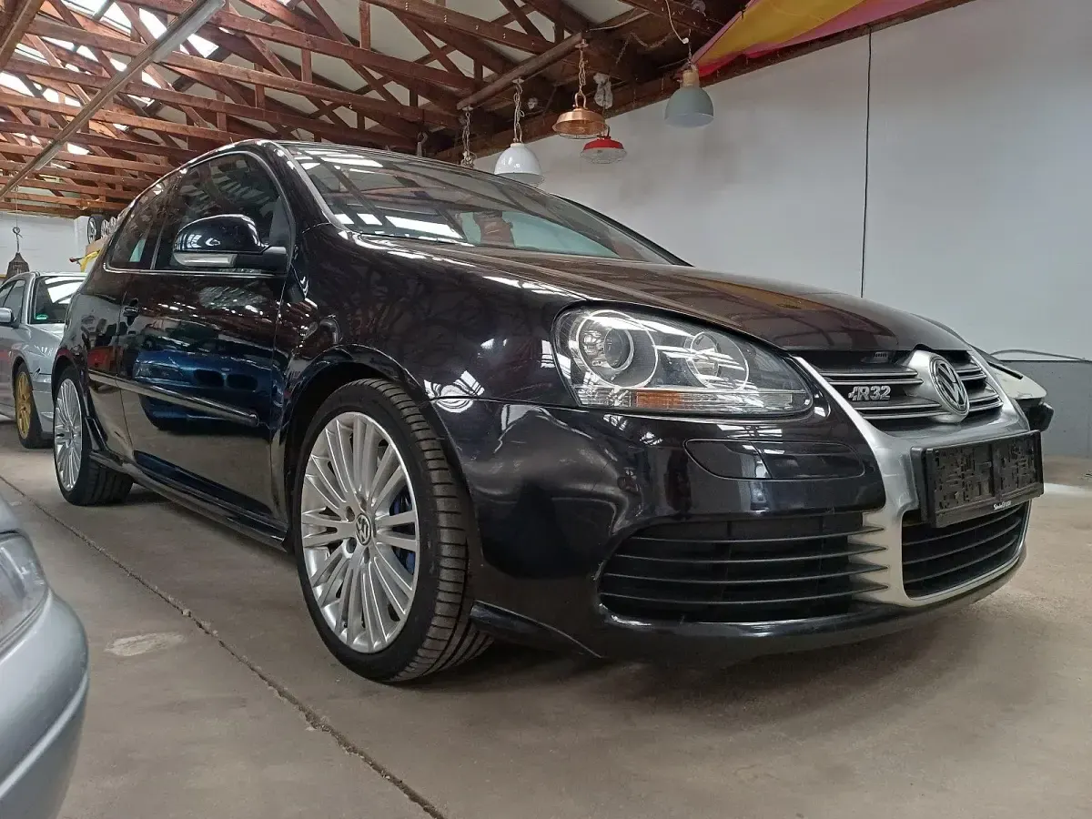 Gebraucht VW Golf IV R 250 PS (183 kW) 2006 Schwarz Limousine
