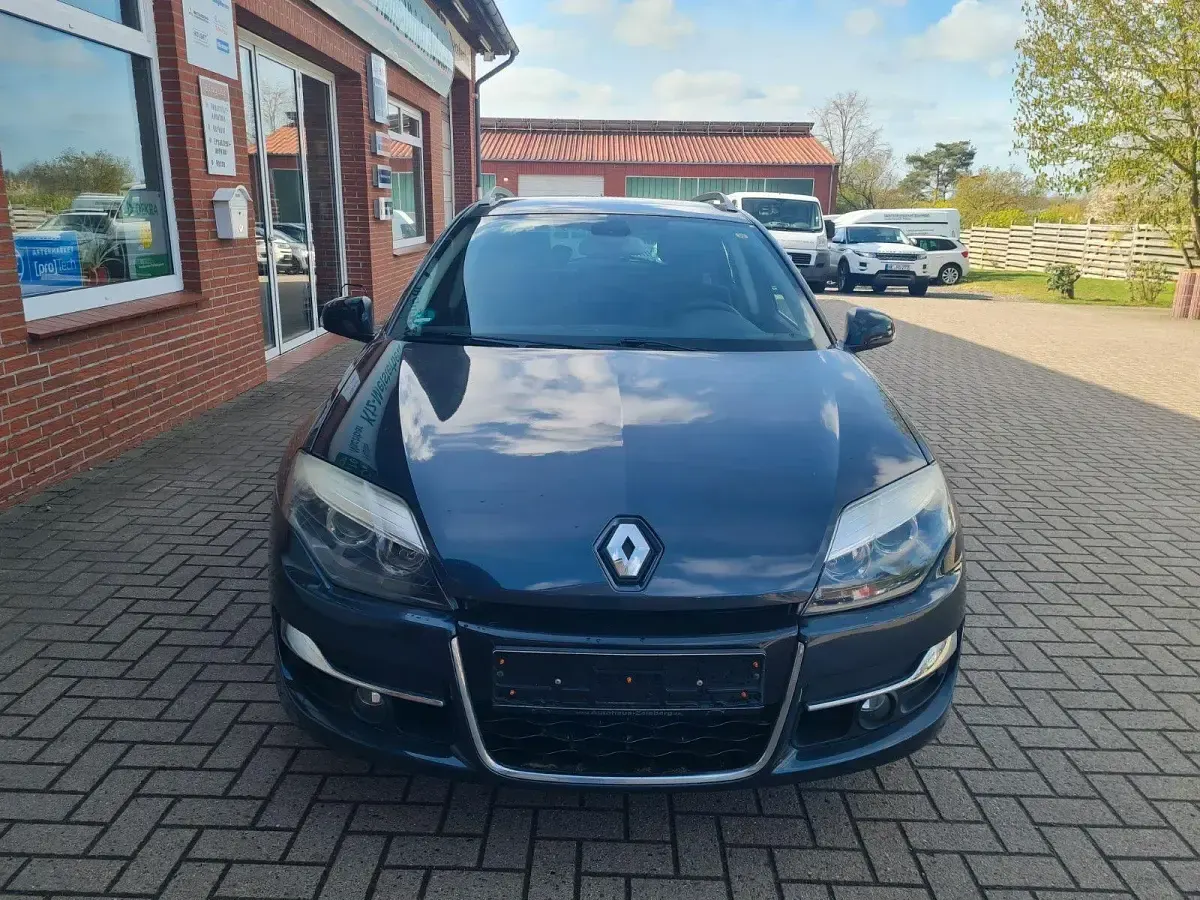 Gebraucht Renault Laguna III Bose Edition 150 PS (110 kW) 2011 Grau Limousine