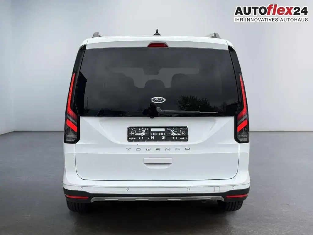 Neu Ford Tourneo Active 122 PS (89 kW) 2026 Weiß Van / Kleinbus