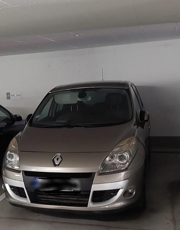 Beige Gebraucht 2010 Renault Scénic III Van / Kleinbus | 3.500 € (Superpreis) - Bild 1/4