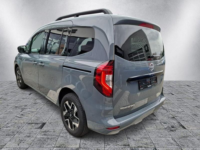 Neu Nissan Townstar N-Connecta 131 PS (96 kW) 2026 Grau Kombi