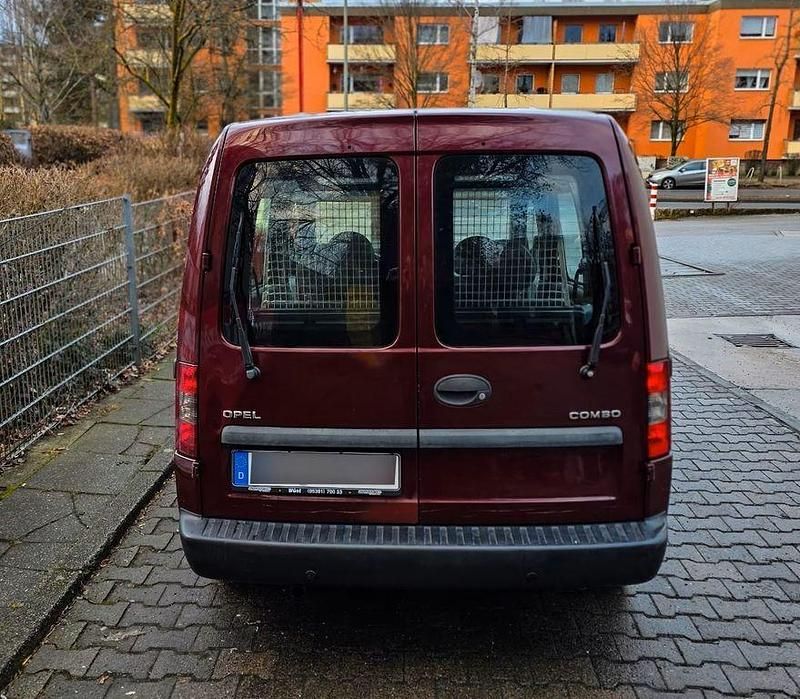 Gebraucht Opel Combo 87 PS (63 kW) 2004 Rot Van / Kleinbus