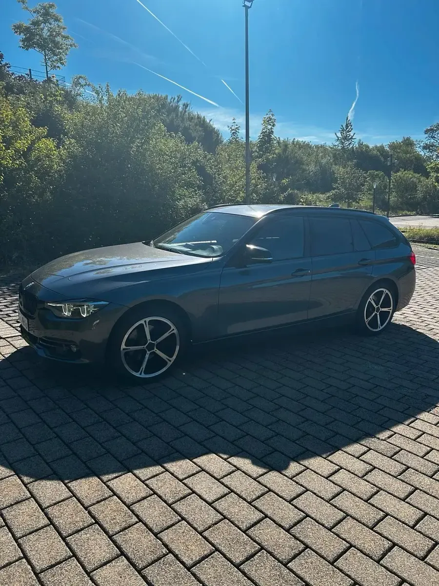 Gebraucht BMW 320 184 PS (135 kW) 2017 Grau Kombi