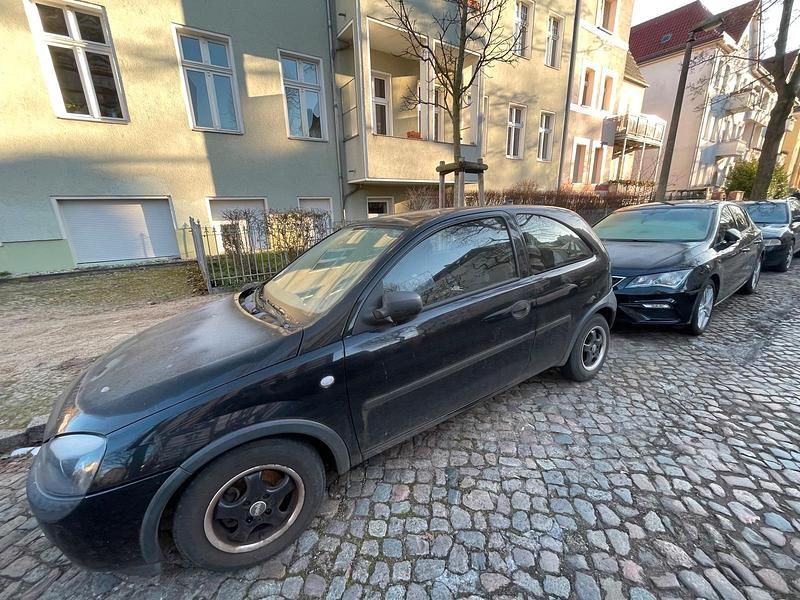 Usata Opel Corsa 60 CV (44 kW) 2004 Nero Utilitaria