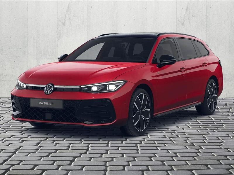 Gebraucht VW Passat R-line 150 PS (110 kW) 2025 Chilirot metallic Kombi