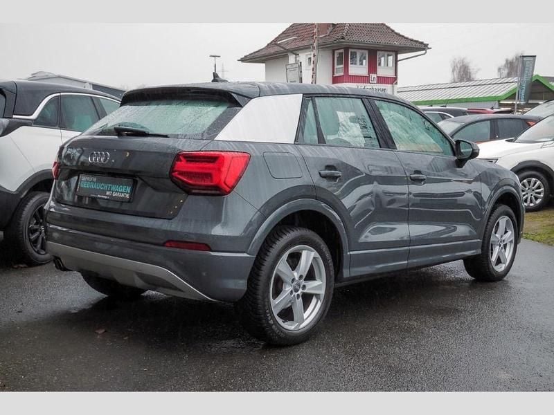 Gebraucht Audi Q2 Sport 150 PS (110 kW) 2017 Grau SUV