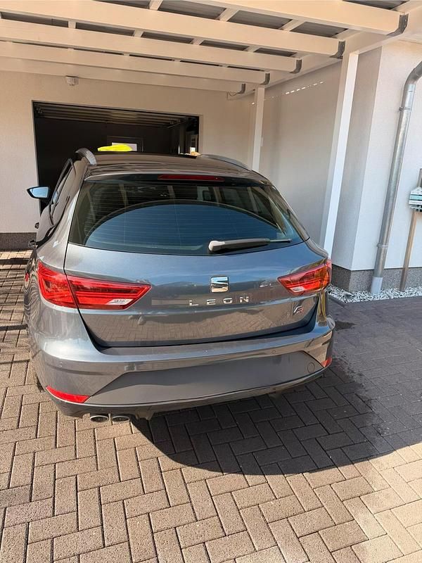 Gebraucht Seat Leon FR 150 PS (110 kW) 2019 Grau Kombi