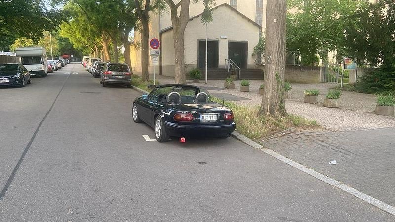 Gebraucht Mazda MX5 116 PS (85 kW) 1973 Schwarz Cabrio