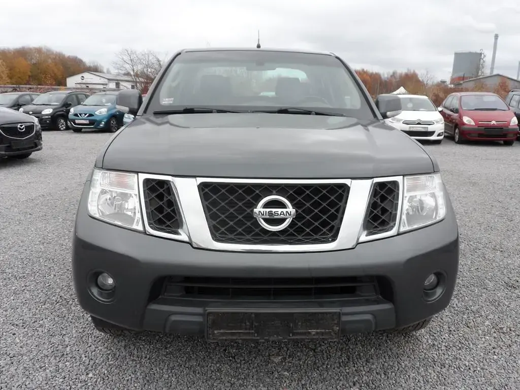 Gebraucht Nissan Navara 144 PS (105 kW) 2015 Grau Pickup