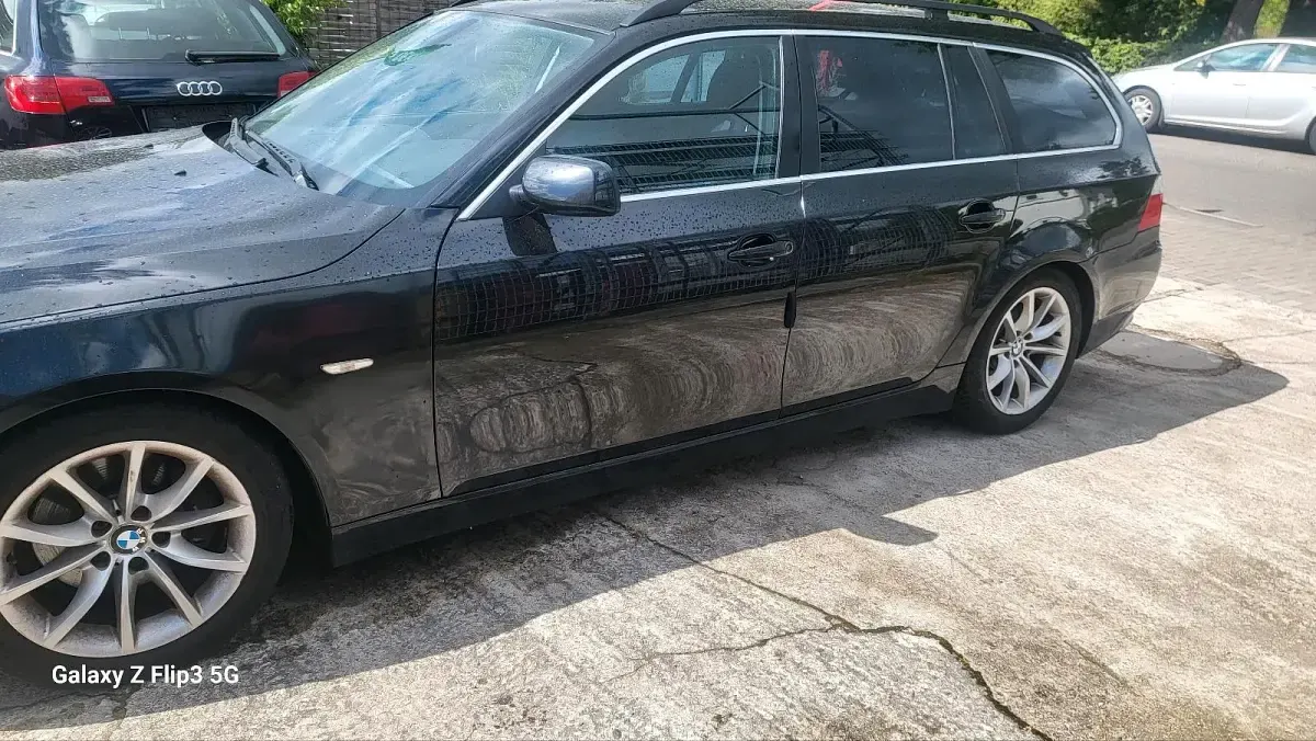 Gebraucht BMW 520 163 PS (119 kW) 2009 Schwarz Kombi