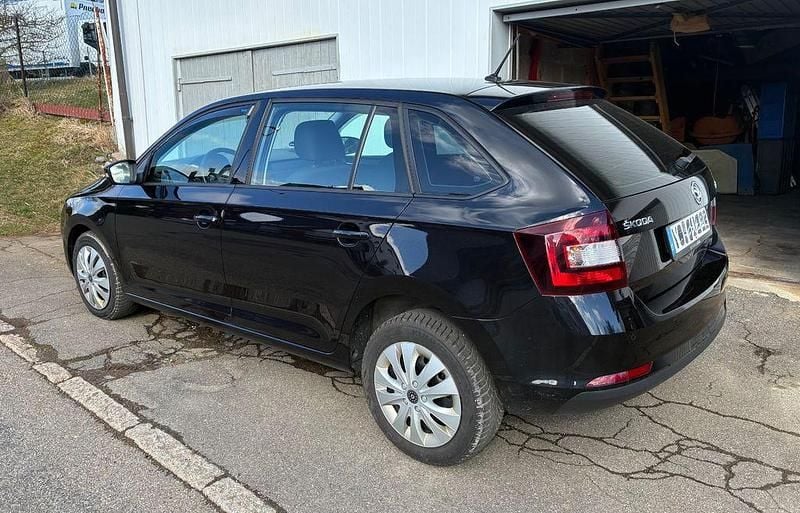 Gebraucht Skoda Rapid Cool Edition 95 PS (69 kW) 2018 Schwarz Kleinwagen