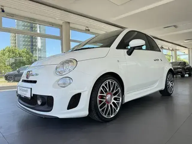 Gebraucht Abarth 500 135 PS (99 kW) 2013 Weiß Kleinwagen