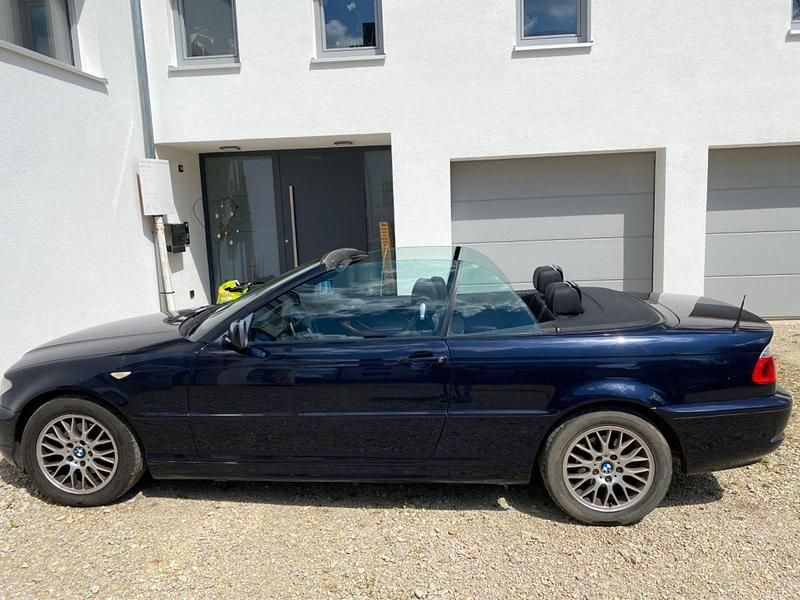 Gebraucht BMW 318 Cabriolet 150 PS (110 kW) 2006 Blau Cabrio