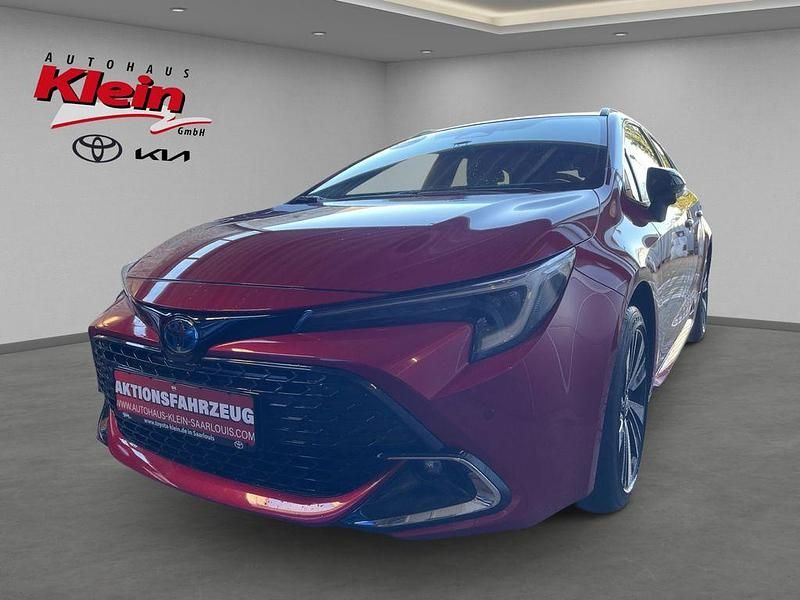 Neu Toyota Corolla 141 PS (103 kW) 2025 Rot Kombi