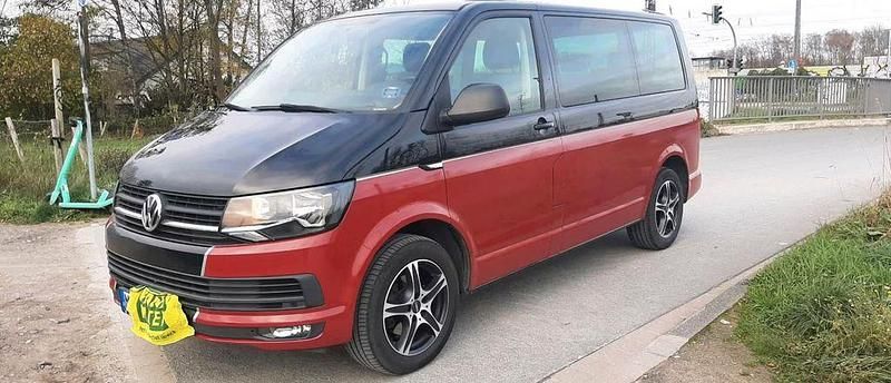 Schwarz Gebraucht 2016 VW Multivan Van | 26.900 € (Guter Preis) - Bild 1/4