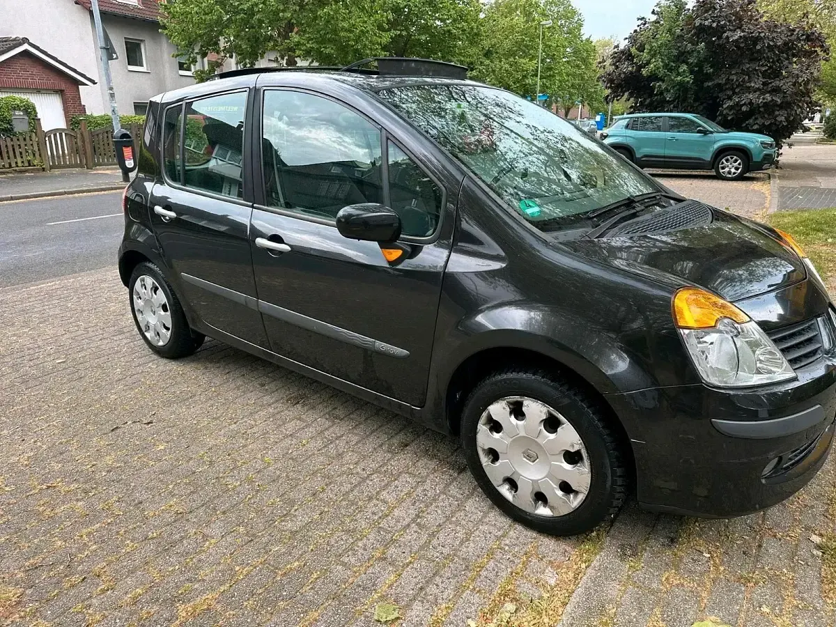 Usata Renault Modus 88 CV (64 kW) 2006 Nero Monovolume