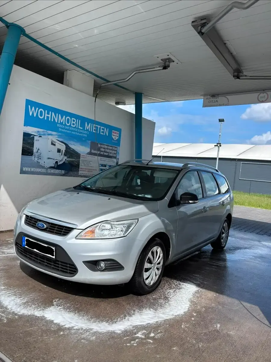 Gebraucht Ford Focus 101 PS (74 kW) 2009 Silber Kombi