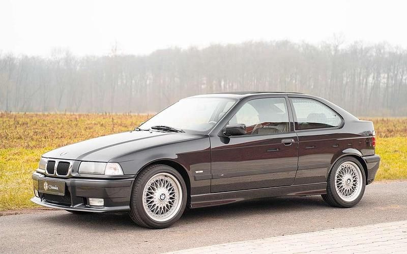Second-hand BMW 323 170 CP (125 kW) 1998 Negru Coupe