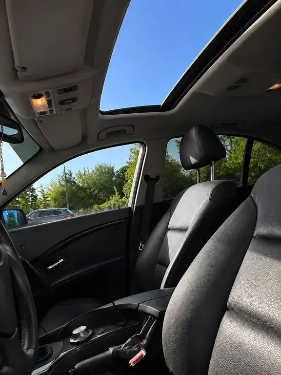 Gebraucht BMW 520 170 PS (125 kW) 2004 Silber Limousine