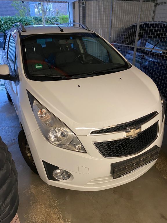 Weiß Gebraucht 2012 Chevrolet Spark LT Kleinwagen | 2.000 € (Guter Preis) - Bild 1/4