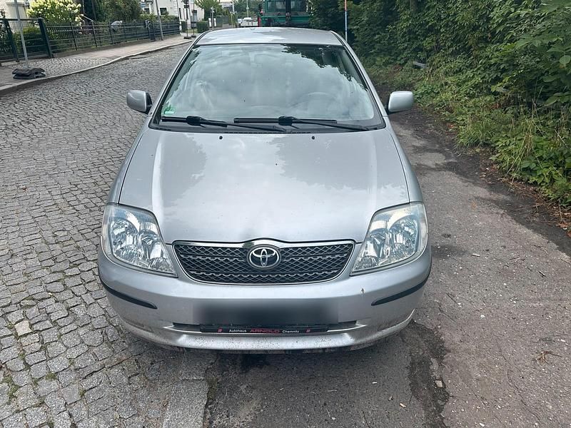 Silber Gebraucht 2004 Toyota Corolla Limousine | 3.299 € (Fairer Preis) - Bild 1/4