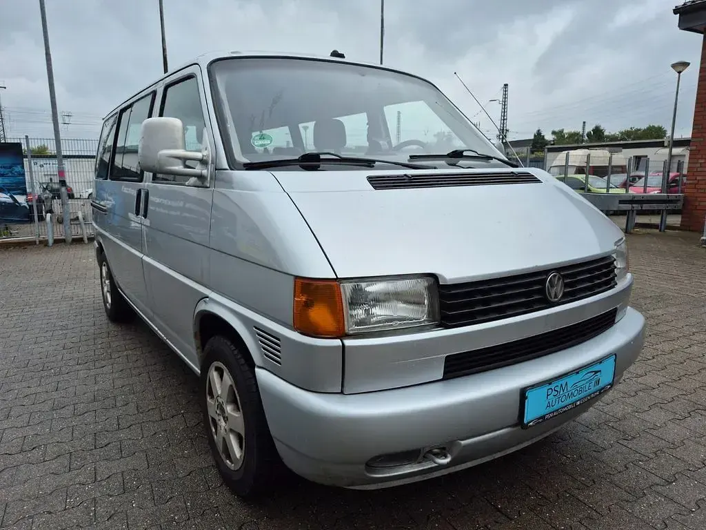 Second-hand VW Caravelle 102 CP (75 kW) 2001 Argintiu Van