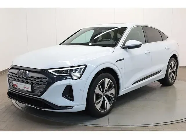 Gebraucht Audi Q8 Sportback e-tron Advanced Plus 250 kW (340 PS) 2024 Gletscherweiß metallic SUV