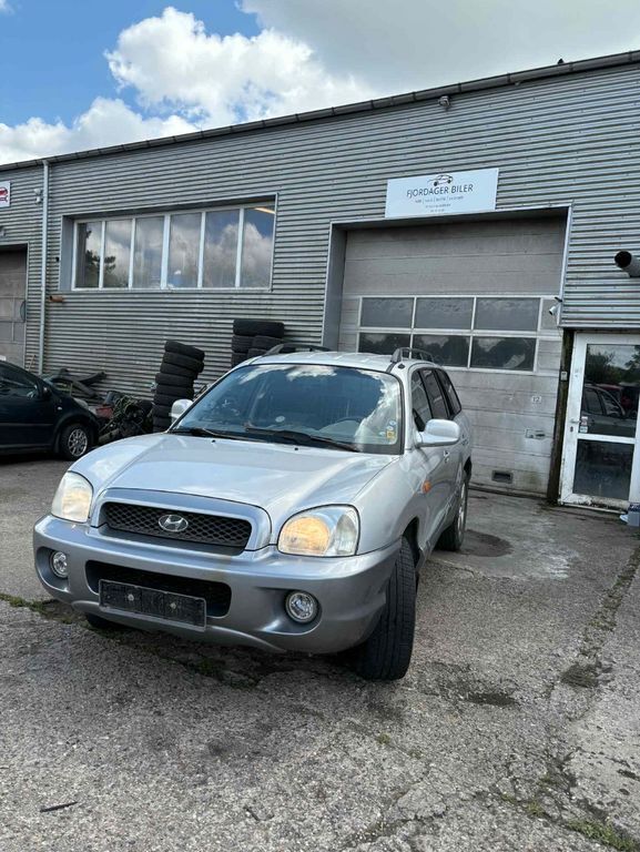 Silber Gebraucht 2004 Hyundai Santa Fe SUV | 900 € (Fairer Preis) - Bild 1/4