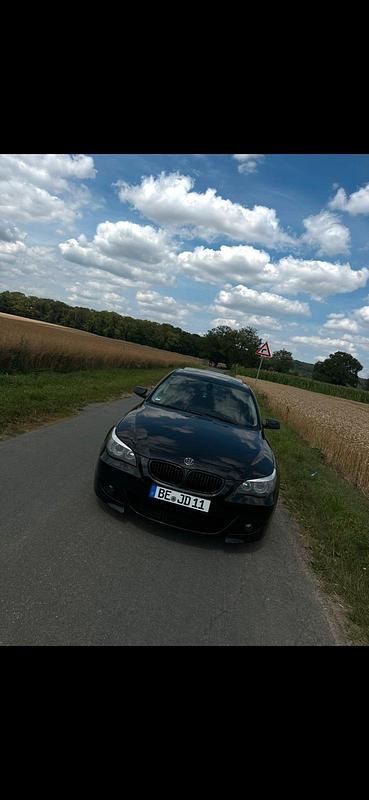 Schwarz Gebraucht 2005 BMW 523 M Sport Limousine | 4.950 € (Guter Preis) - Bild 1/4