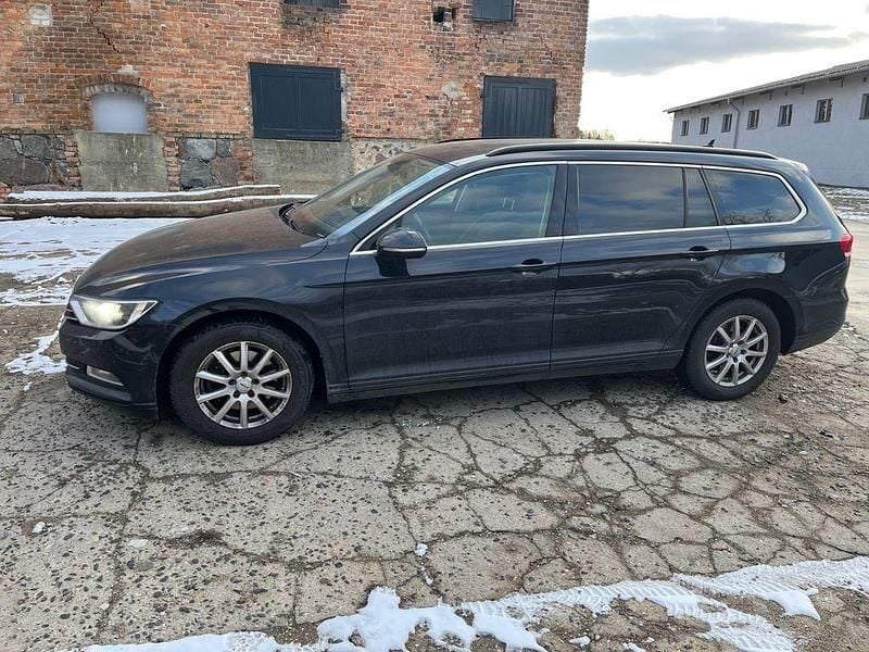 Gebraucht VW Passat Highline 150 PS (110 kW) 2016 Schwarz Kombi