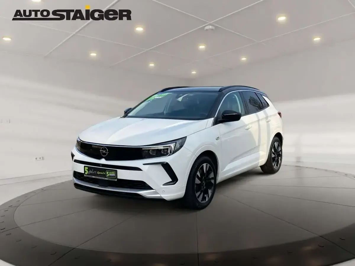 Gebraucht Opel Grandland X Elegance 224 PS (164 kW) 2023 Jade weiss/arktis weiss SUV