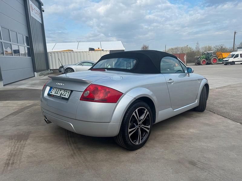 Gebraucht Audi TT Roadster 150 PS (110 kW) 2002 Silber Cabrio
