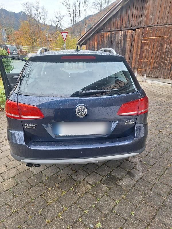 Blau Gebraucht 2013 VW Passat Alltrack Kombi | 7.900 € (Superpreis) - Bild 1/4