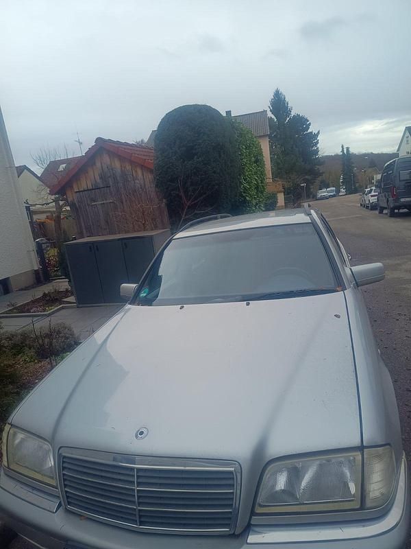 Gebraucht Mercedes C280 197 PS (144 kW) 1997 Silber Kombi
