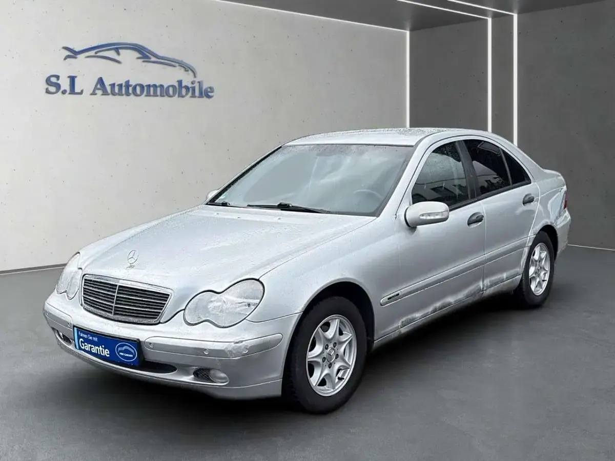 Gebraucht Mercedes C180 143 PS (105 kW) 2002 Silber Limousine
