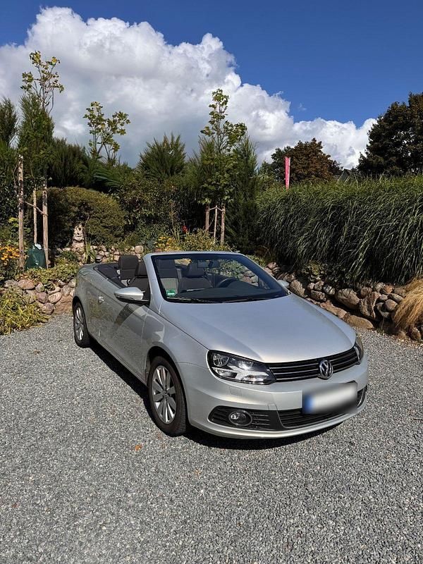 Gebraucht VW Eos 122 PS (89 kW) 2013 Silber Cabrio