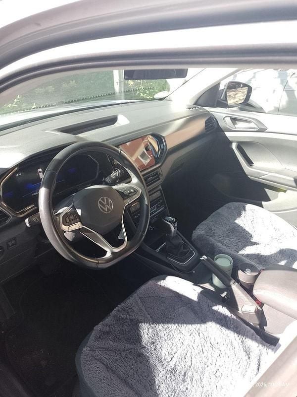 Gebraucht VW T-Cross Move 150 PS (110 kW) 2023 Grau SUV