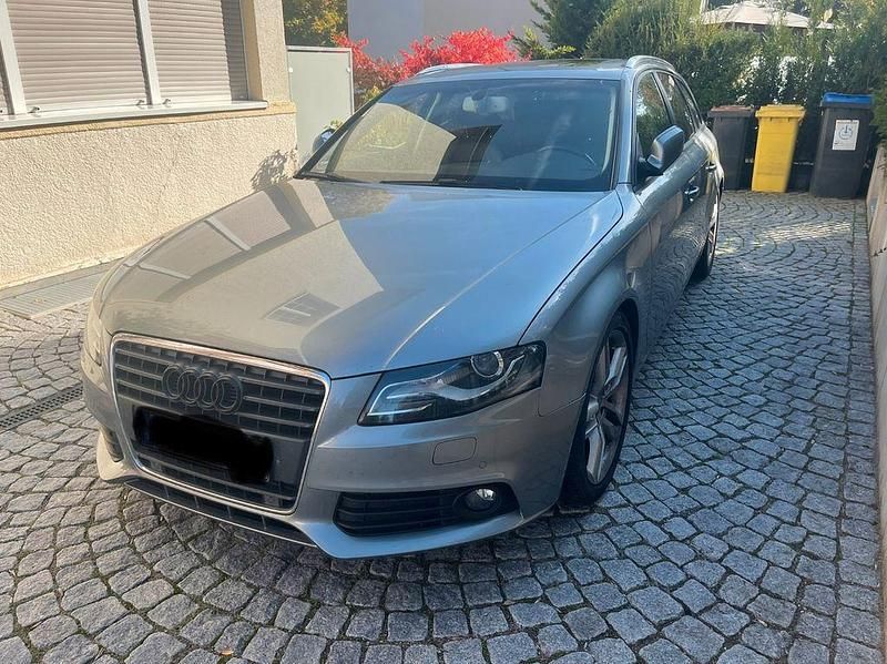Silber Gebraucht 2010 Audi A4 Ambition Kombi | 6.600 € (Fairer Preis) - Bild 1/4