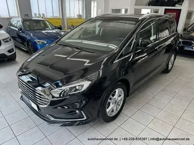 Gebraucht Ford S-MAX Titanium 150 PS (110 kW) 2021 Schwarz Van / Kleinbus
