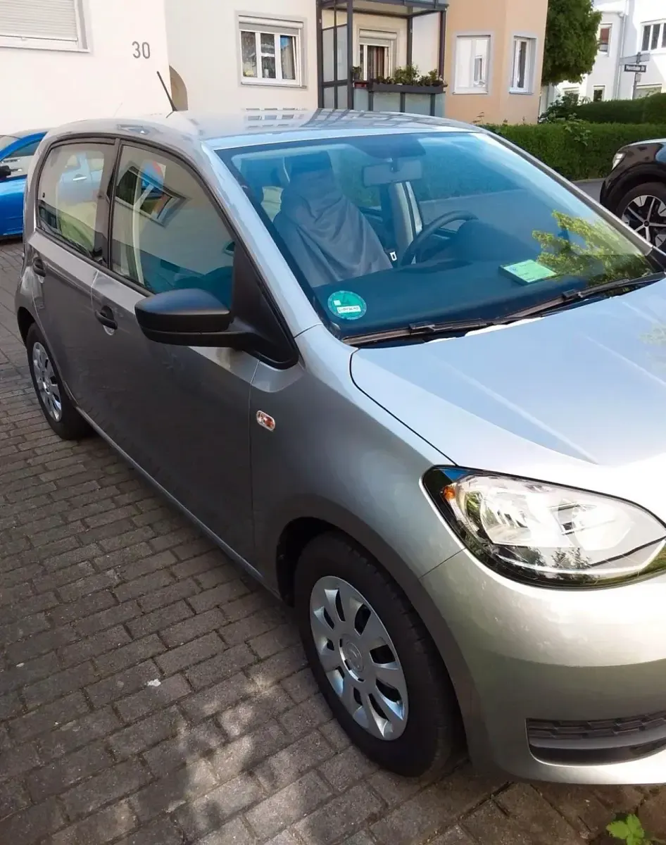 Gebraucht Skoda Citigo 60 PS (44 kW) 2019 Grau Kleinwagen