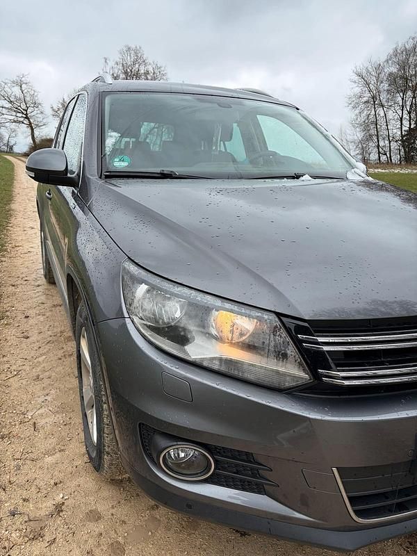 Gebraucht VW Tiguan 140 PS (102 kW) 2014 Grau SUV