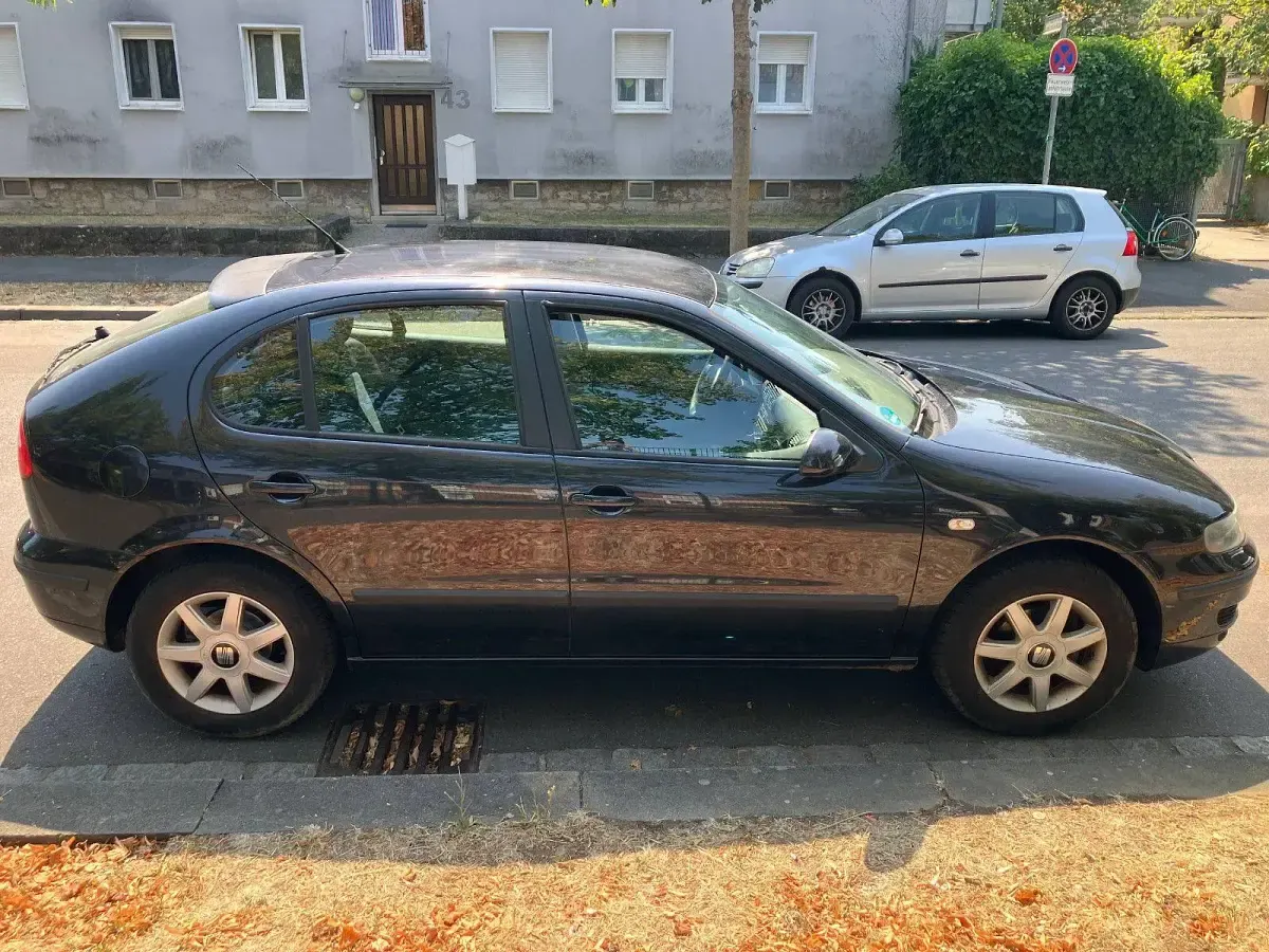 Gebraucht Seat Leon 105 PS (77 kW) 2006 Schwarz Kleinwagen