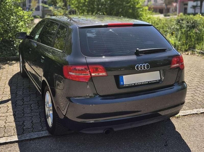 Usata Audi A3 Ambiente 105 CV (77 kW) 2012 Grigio Utilitaria