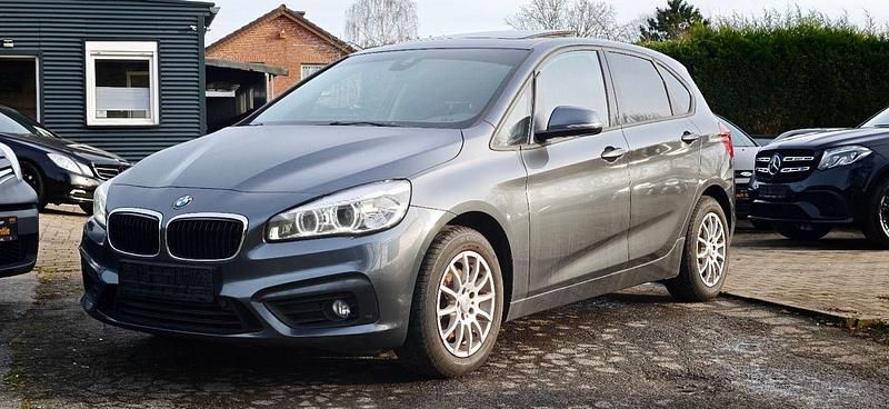 Gebraucht BMW 218 Advantage 150 PS (110 kW) 2016 Grau Kombi